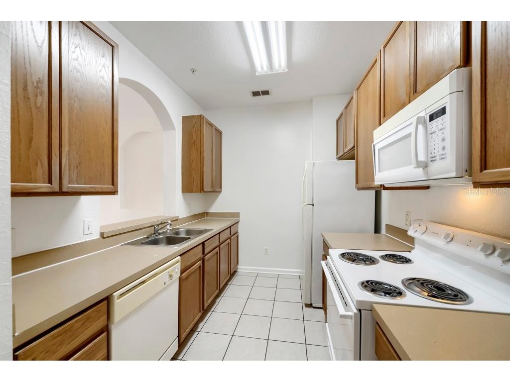 6466 Cava Alta Drive #208 Orlando FL 32835 O6417364 image9