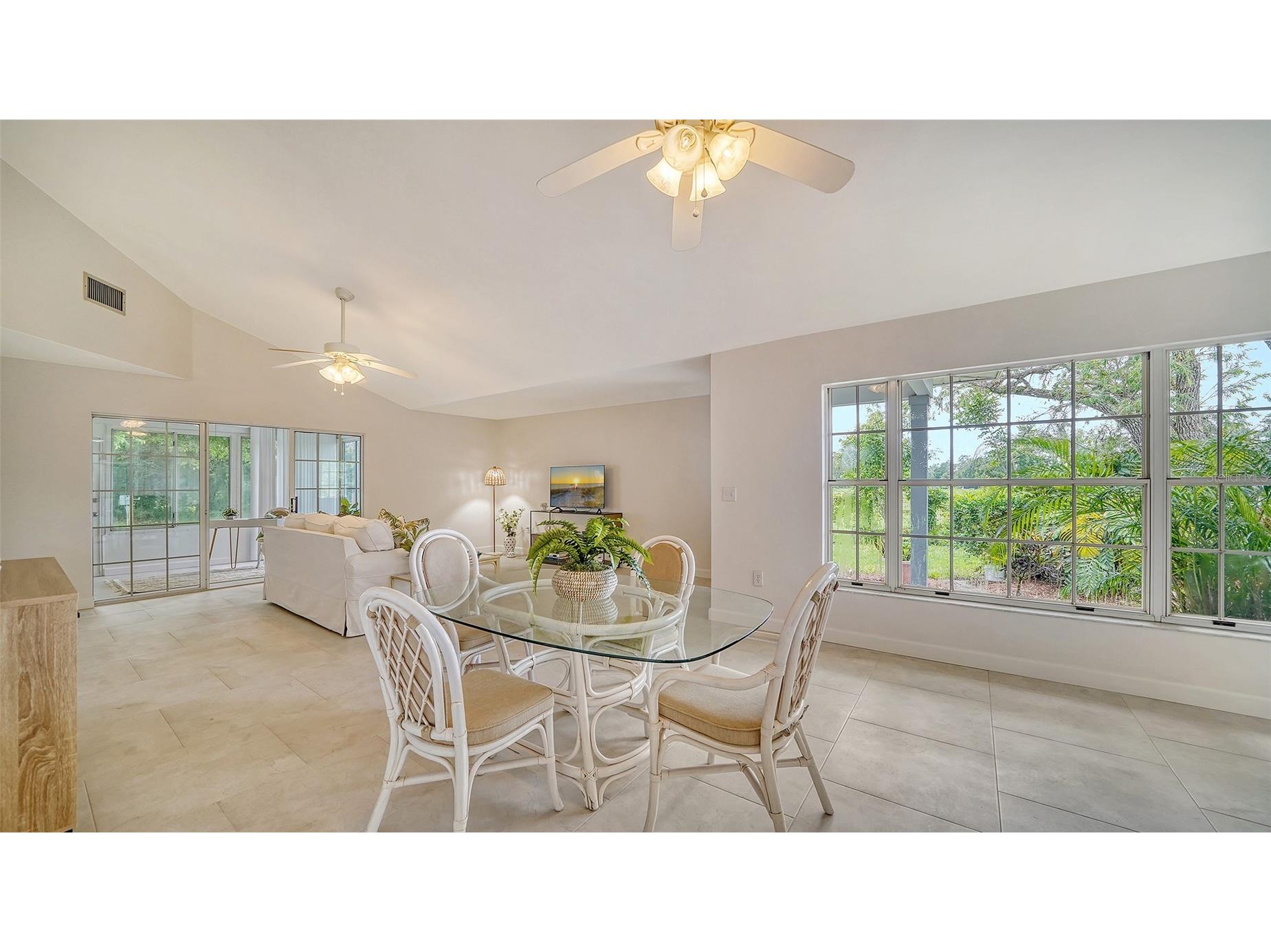6467 Carrington Circle #43 Sarasota FL 34238 A4688055 image11