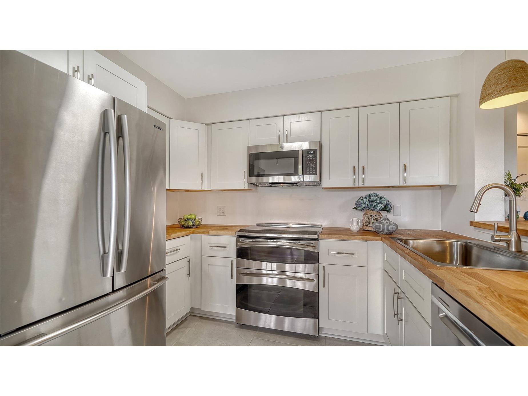6467 Carrington Circle #43 Sarasota FL 34238 A4688055 image17