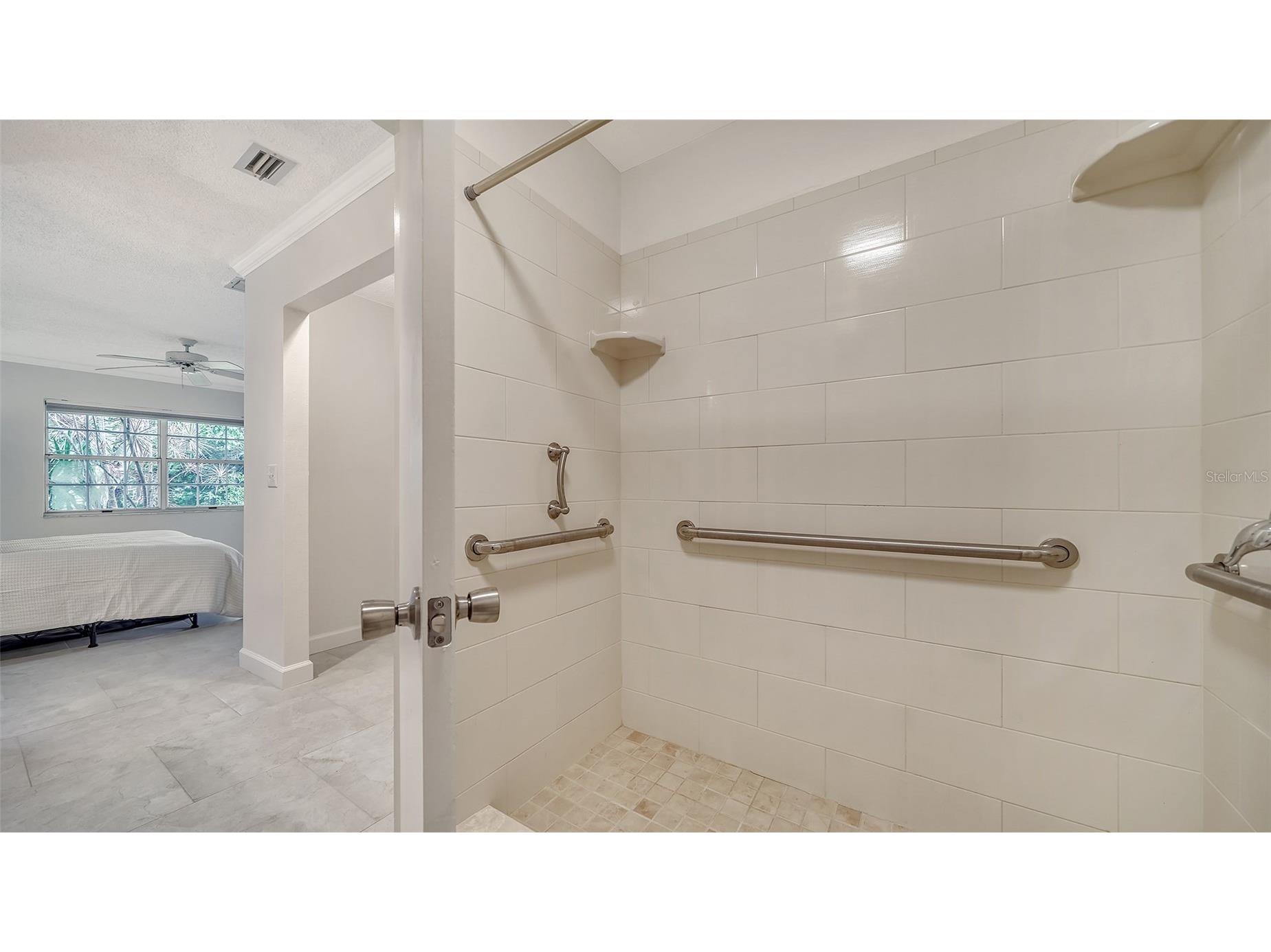 6467 Carrington Circle #43 Sarasota FL 34238 A4688055 image33