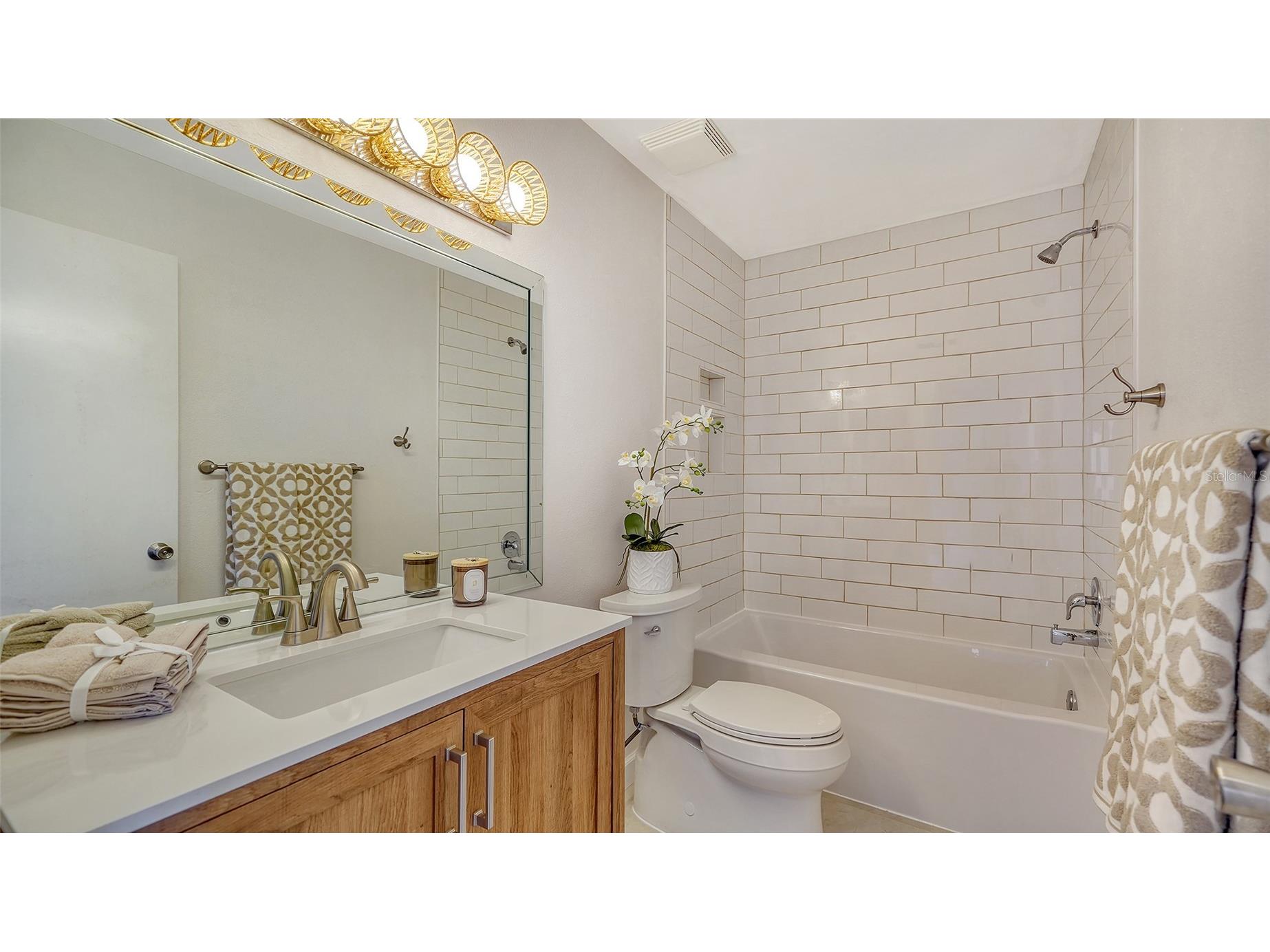 6467 Carrington Circle #43 Sarasota FL 34238 A4688055 image36