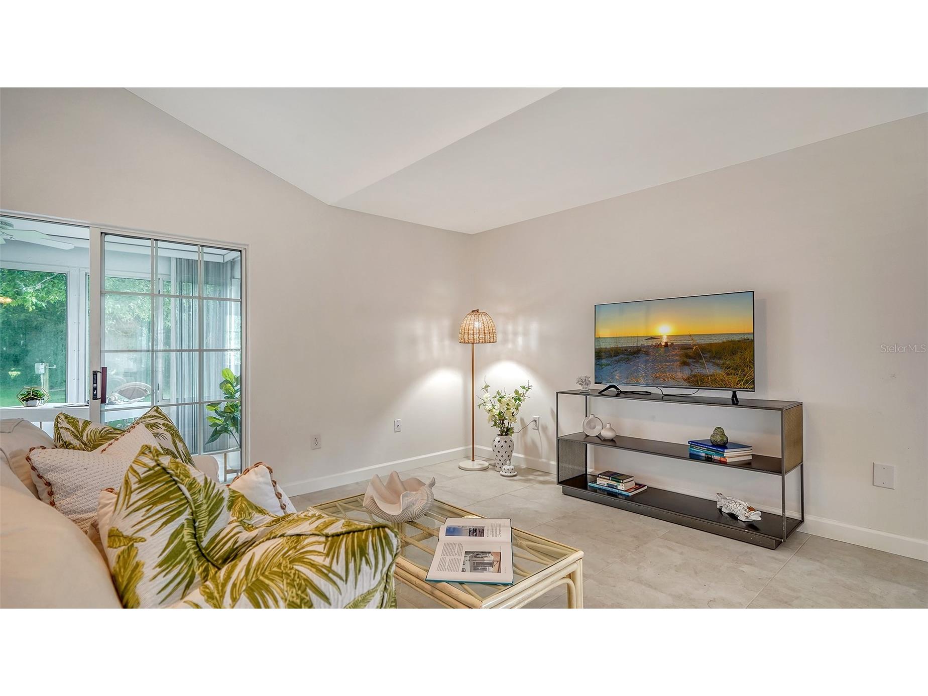 6467 Carrington Circle #43 Sarasota FL 34238 A4688055 image7