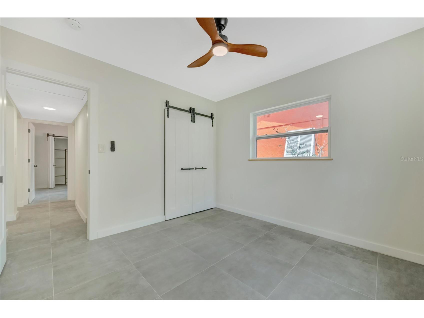 647 74th Avenue N Saint Petersburg FL 33702 TB8501591 image25
