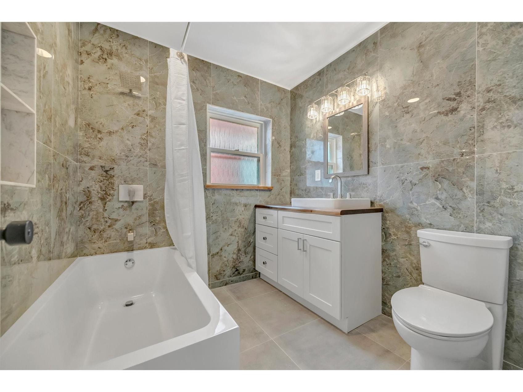 647 74th Avenue N Saint Petersburg FL 33702 TB8501591 image28