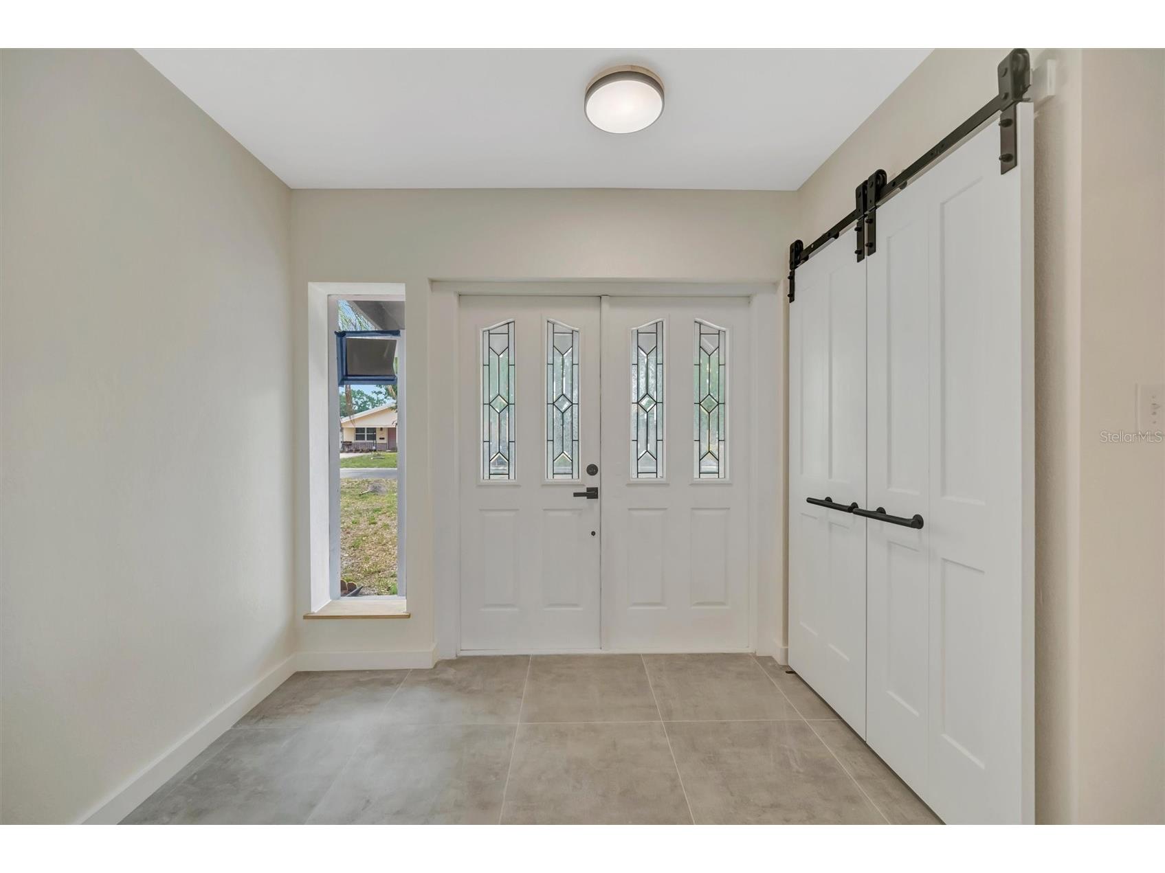 647 74th Avenue N Saint Petersburg FL 33702 TB8501591 image3