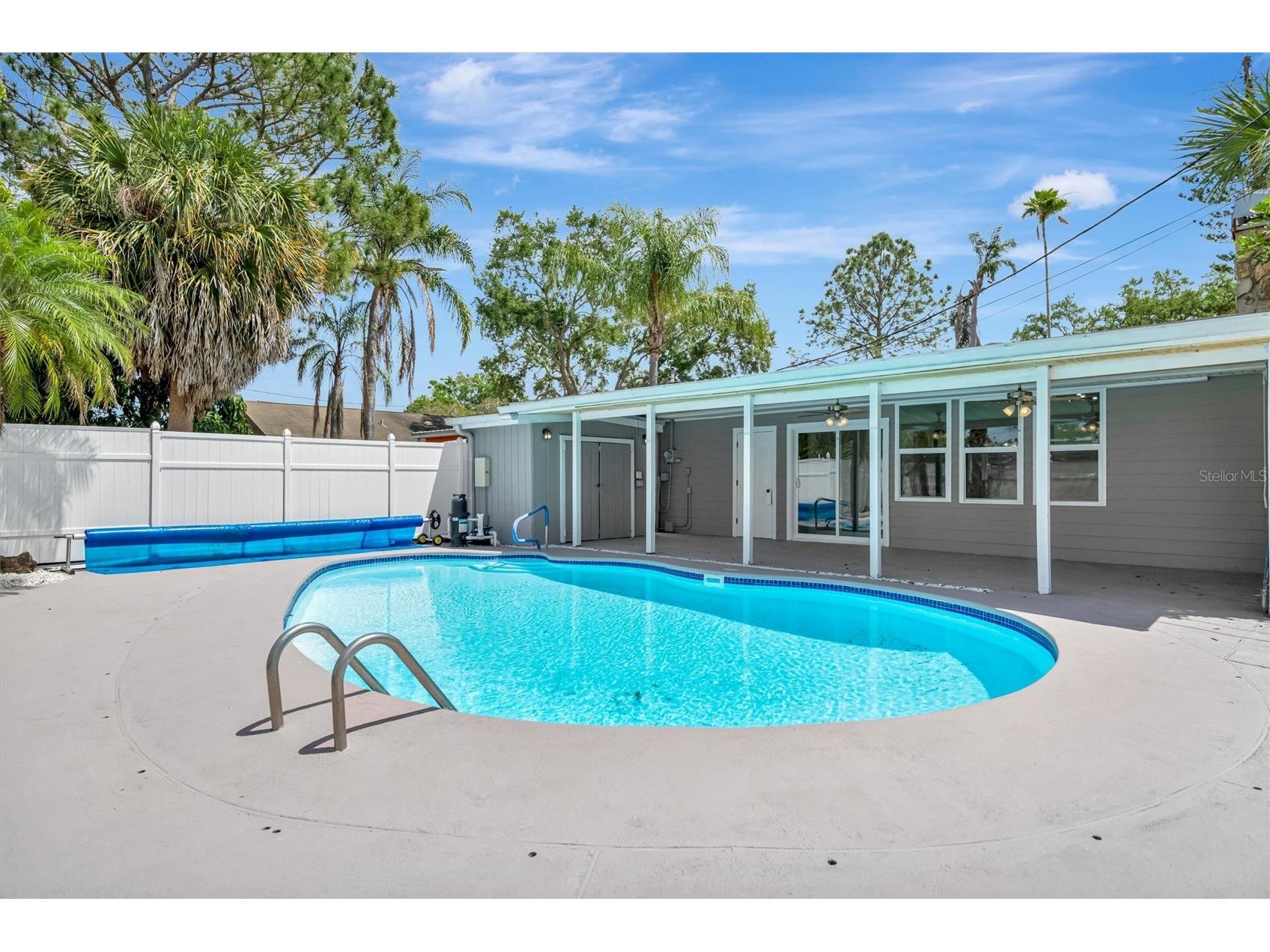 647 74th Avenue N Saint Petersburg FL 33702 TB8501591 image38