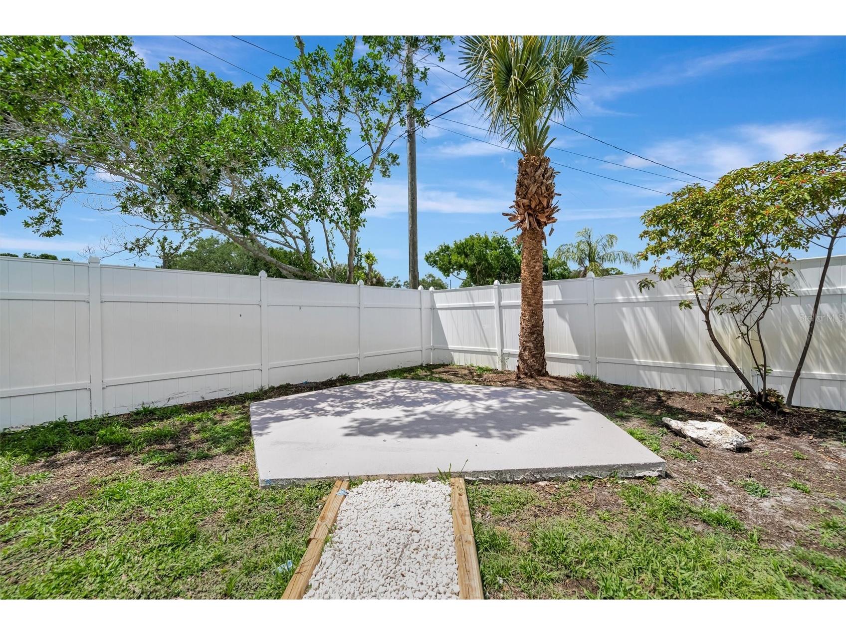 647 74th Avenue N Saint Petersburg FL 33702 TB8501591 image46