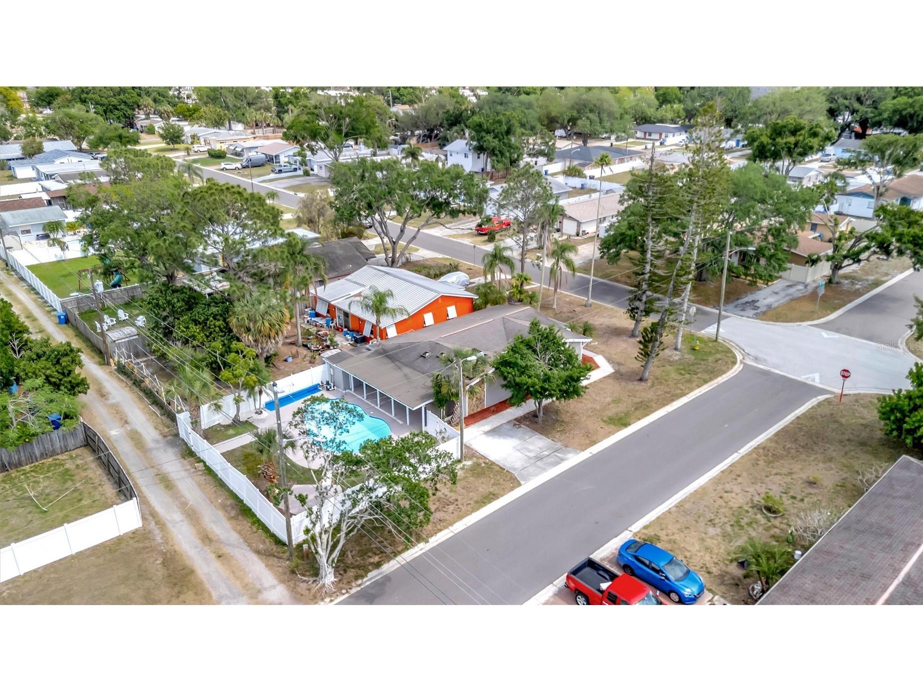 647 74th Avenue N Saint Petersburg FL 33702 TB8501591 image52