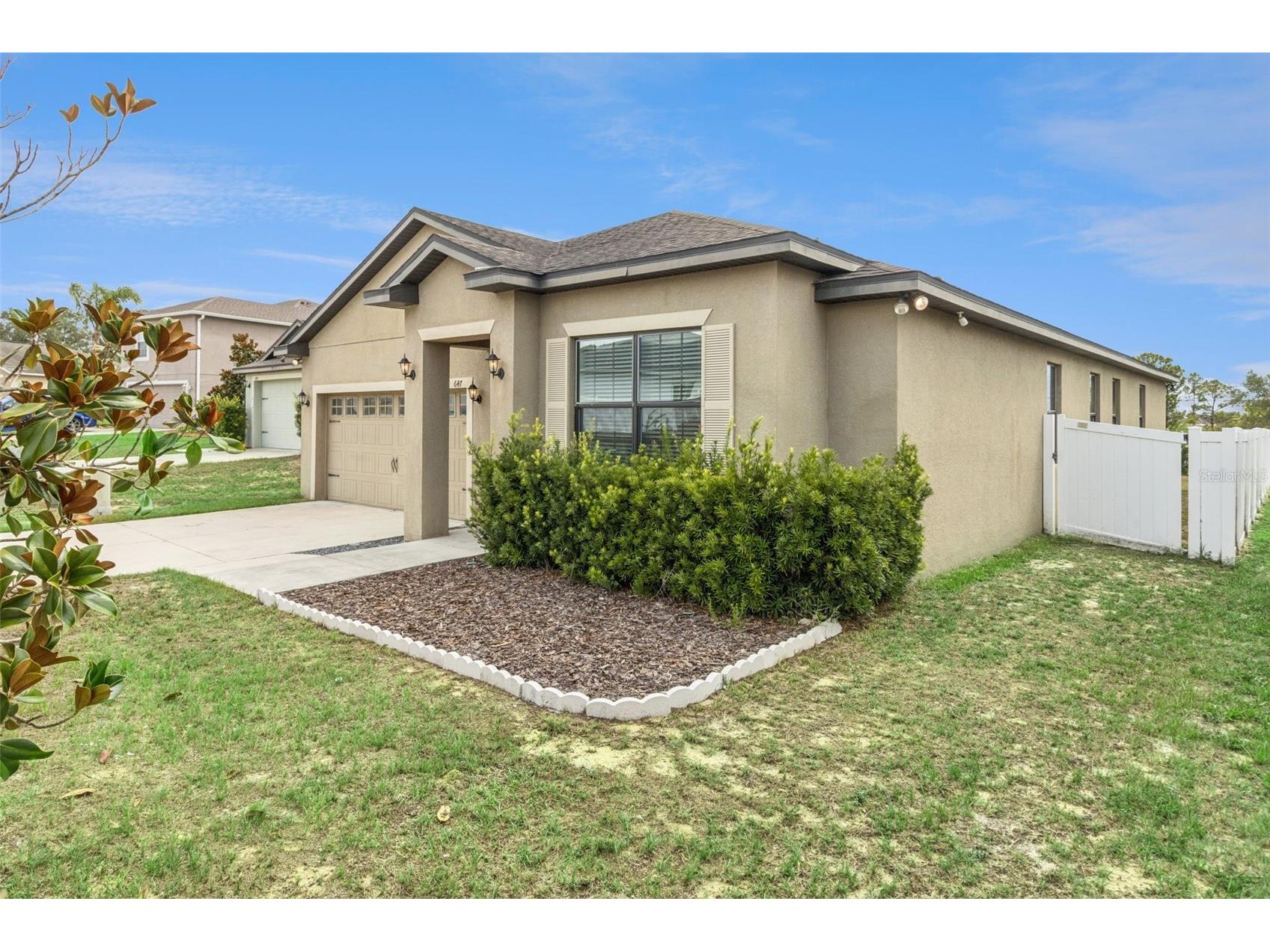 647 Chicago Way Dundee FL 33838 P4939229 image1