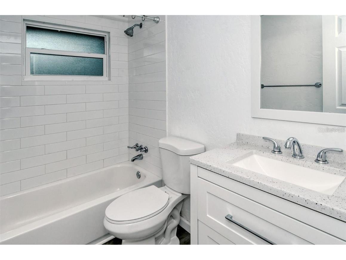 647 Church Street #A Nokomis FL 34275 A4667071 image8