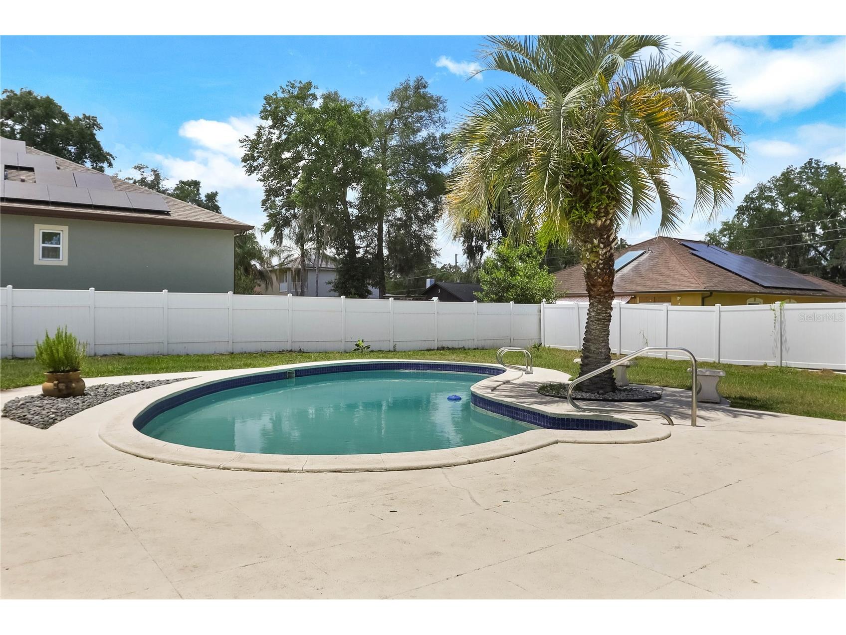 647 E Hillcrest Street Altamonte Springs FL 32701 OM725655 image40