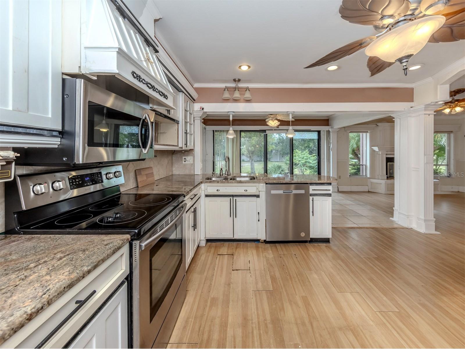 647 Foxwood Boulevard Englewood FL 34223 N6141900 image13