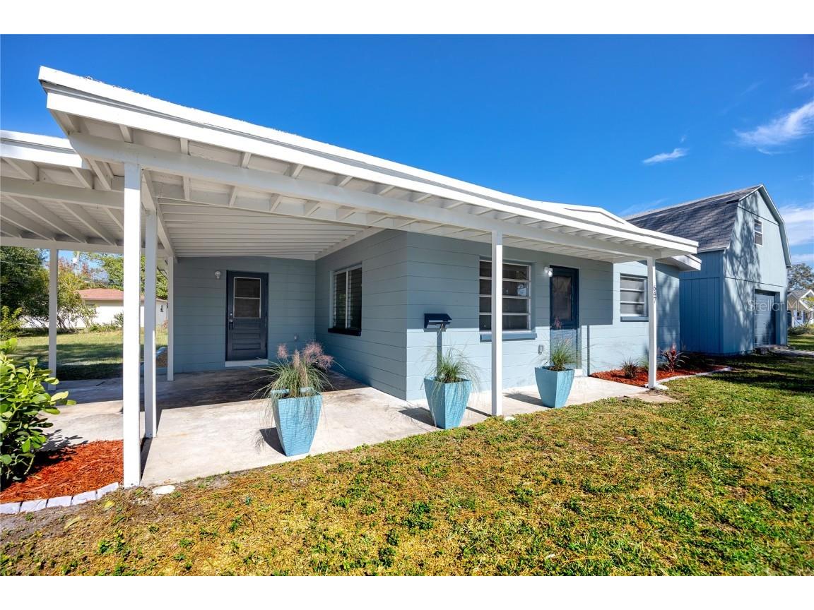 647 Garland Street N Saint Petersburg FL 33703 TB8445431 image1