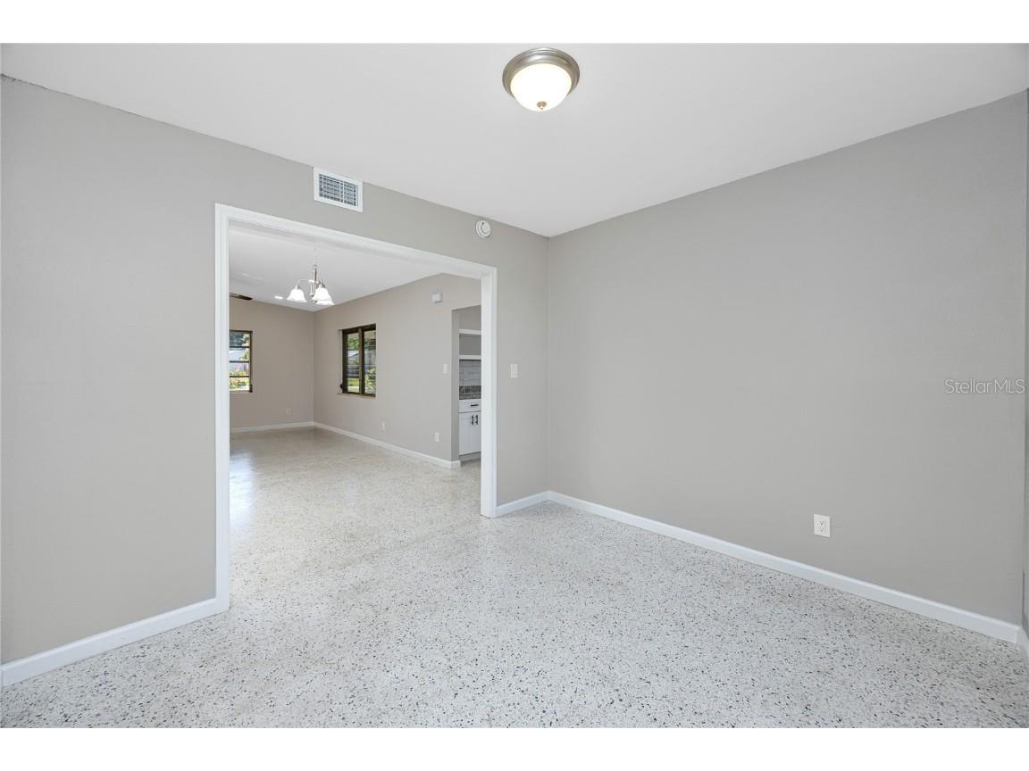 647 Garland Street N Saint Petersburg FL 33703 TB8445431 image14