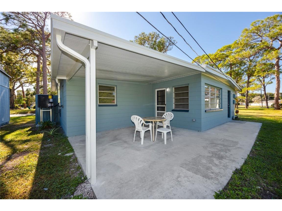 647 Garland Street N Saint Petersburg FL 33703 TB8445431 image26