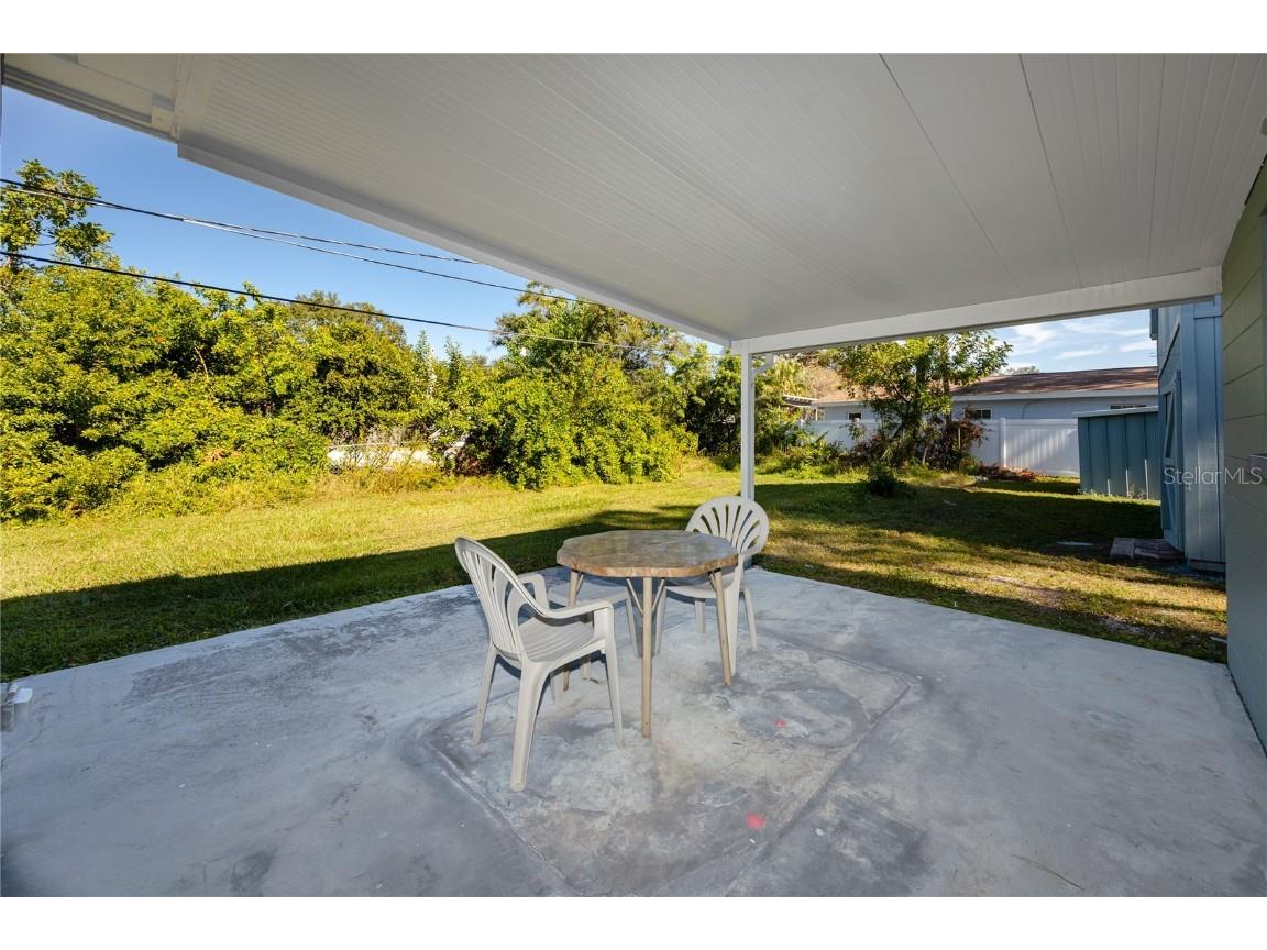 647 Garland Street N Saint Petersburg FL 33703 TB8445431 image27