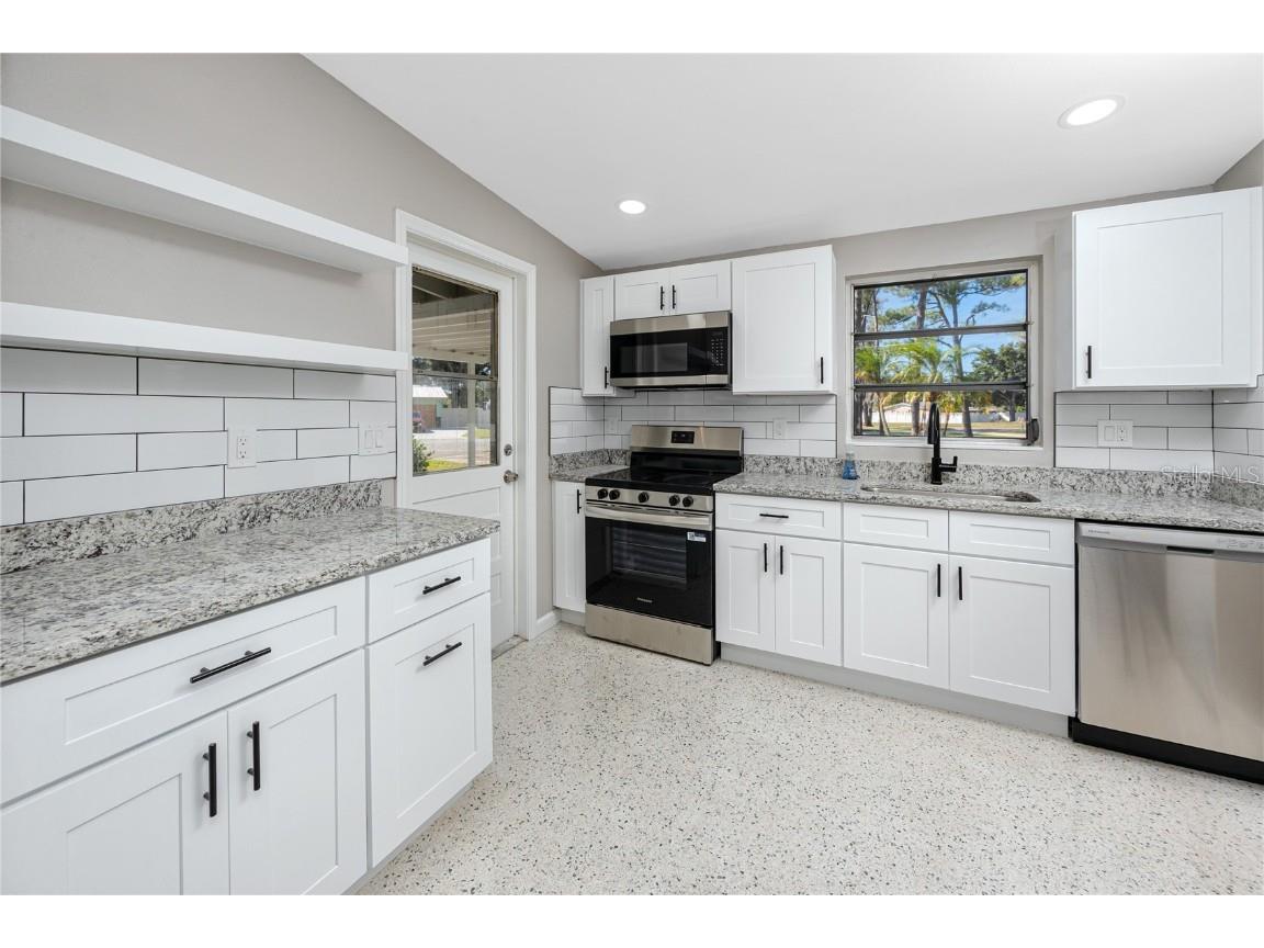 647 Garland Street N Saint Petersburg FL 33703 TB8445431 image4