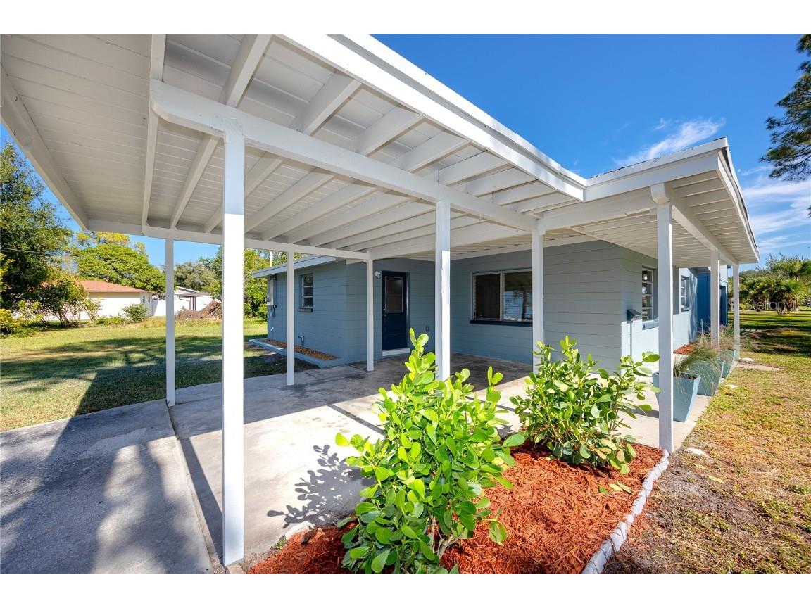 647 Garland Street N Saint Petersburg FL 33703 TB8445431 image43