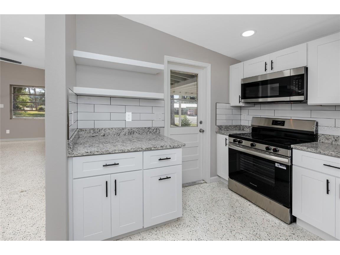 647 Garland Street N Saint Petersburg FL 33703 TB8445431 image5