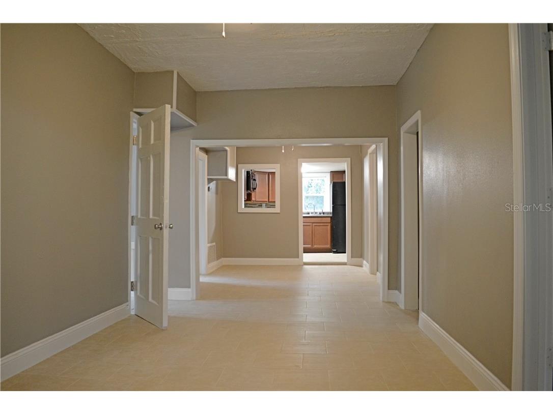 647 S Delaware Avenue Deland FL 32720 O6362015 image6