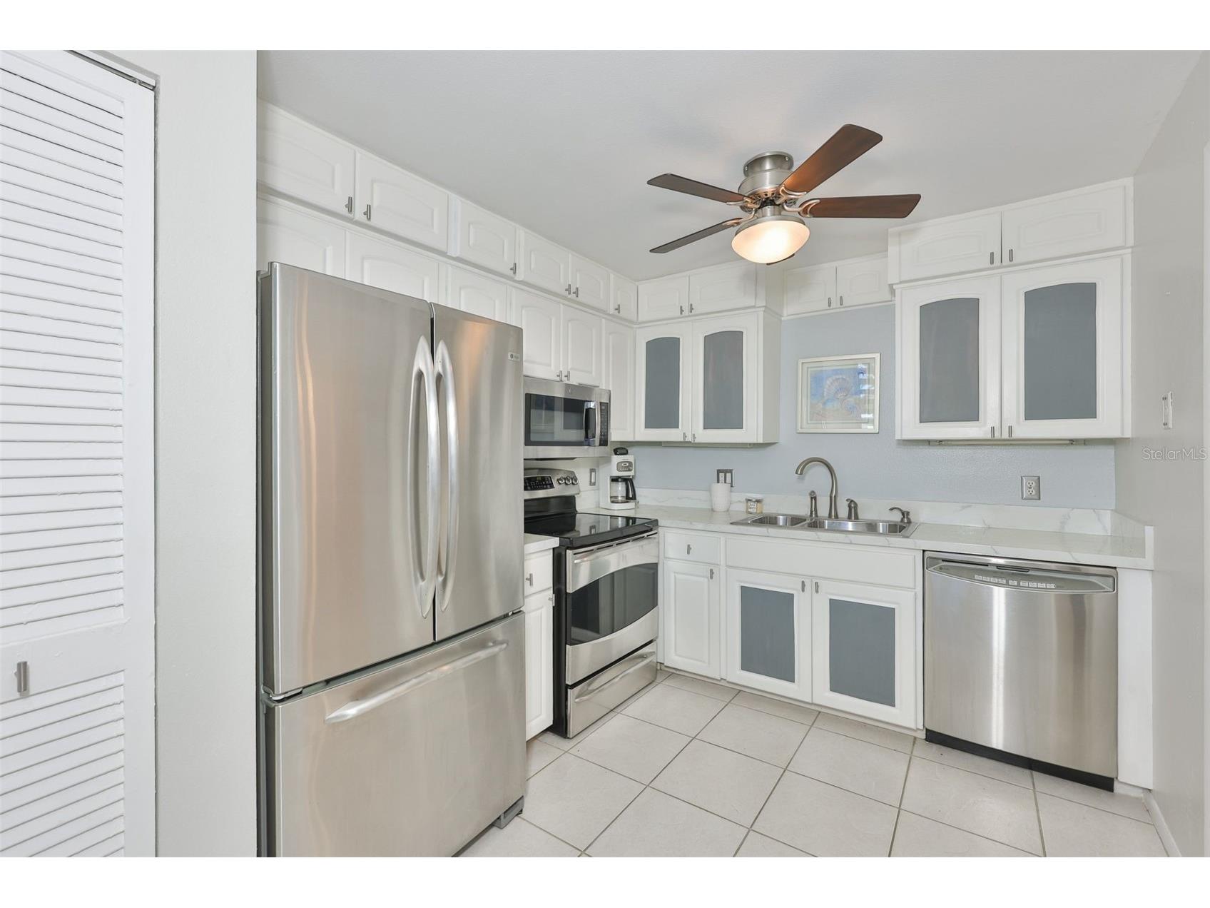 647 Woodlawn Drive #647 Bradenton FL 34210 A4696904 image6