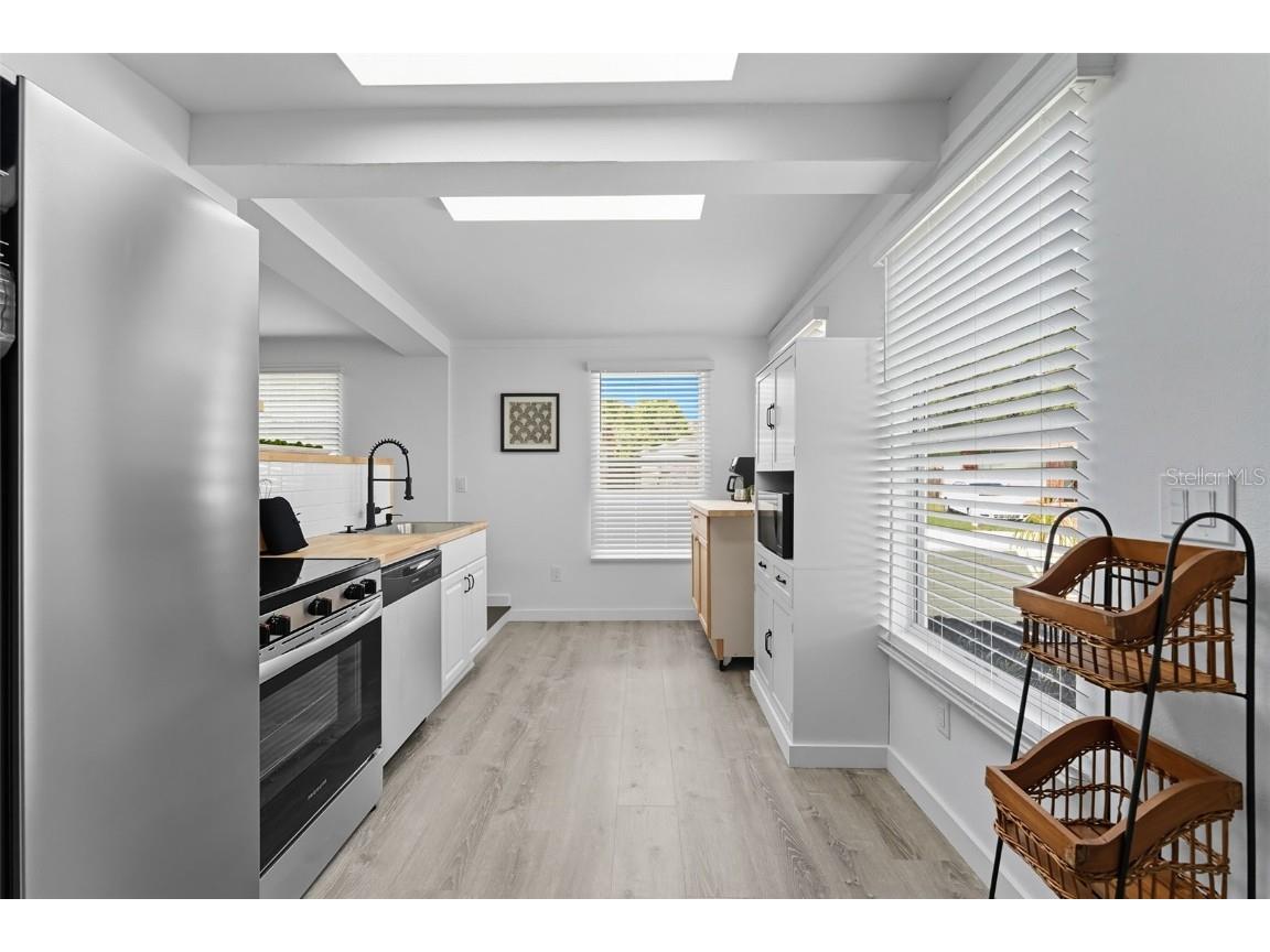 6470 64th Avenue N Pinellas Park FL 33781 TB8425486 image13