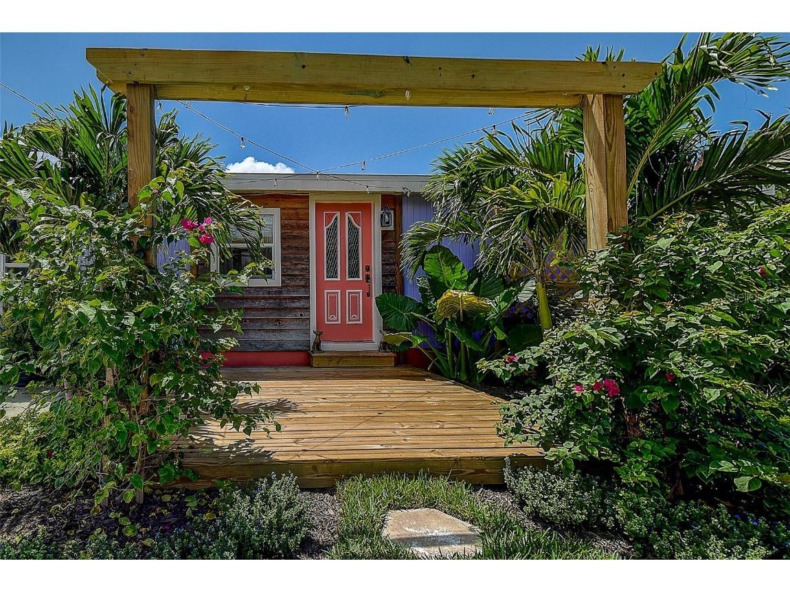 6470 64th Avenue N Pinellas Park FL 33781 U8253739 image1