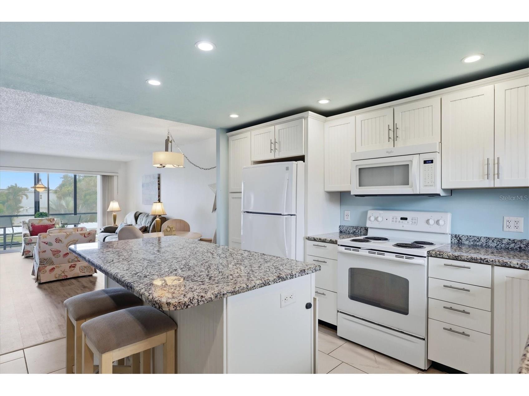 6470 Hollywood Boulevard #208 Sarasota FL 34231 - INTRACOASTAL WATERWAY A4696425 image4