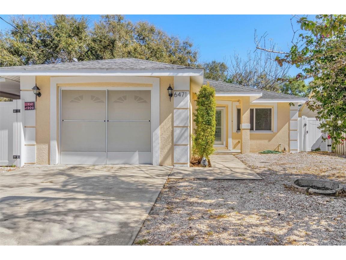 6471 Wayne Street N Saint Petersburg FL 33702 U8190258 image1