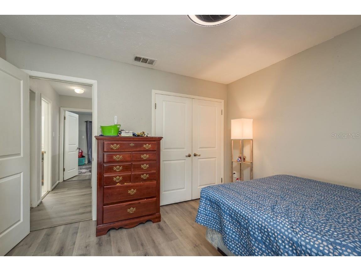 6475 23rd Street N Saint Petersburg FL 33702 TB8362659 image18