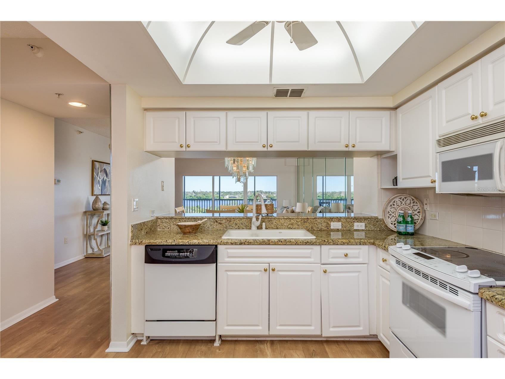 6475 Shoreline Drive #5403 Saint Petersburg FL 33708 TB8370503 image16