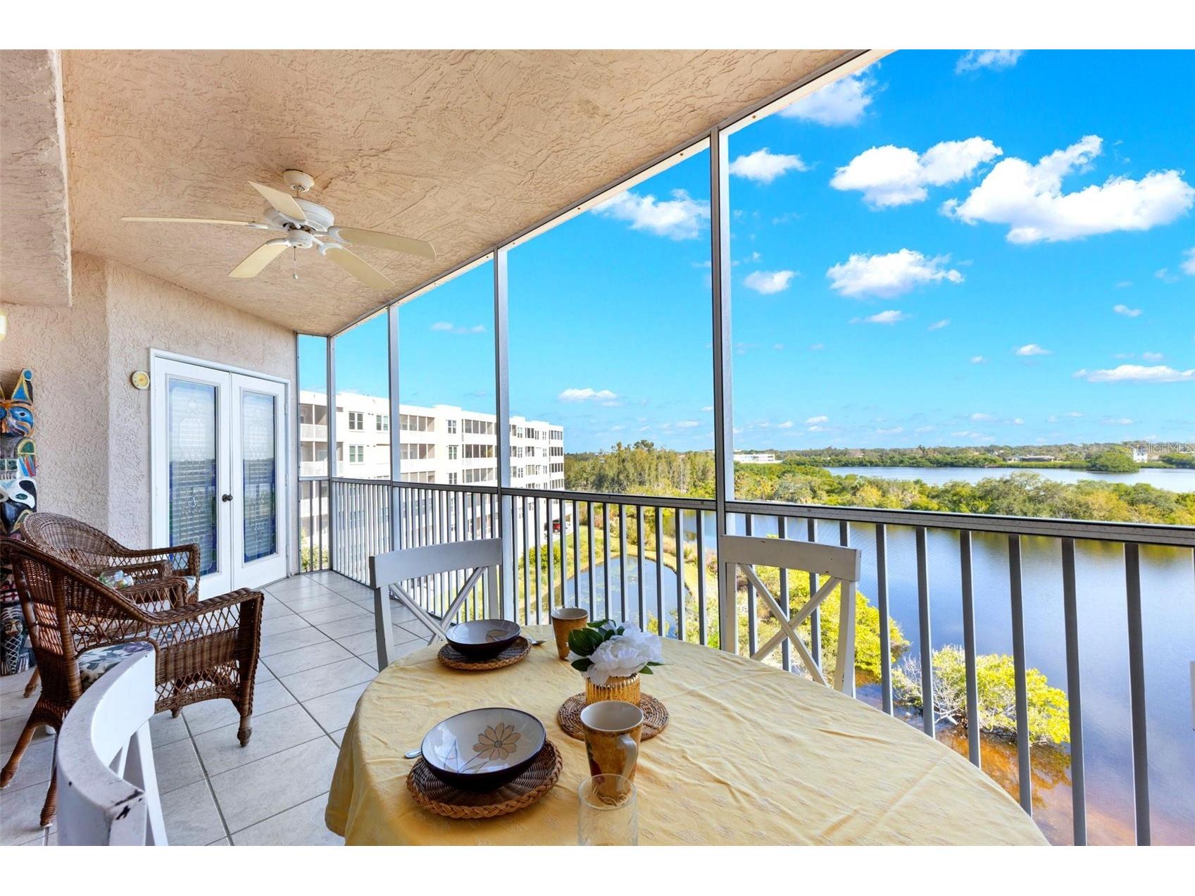 6475 Shoreline Drive #5403 Saint Petersburg FL 33708 TB8370503 image3