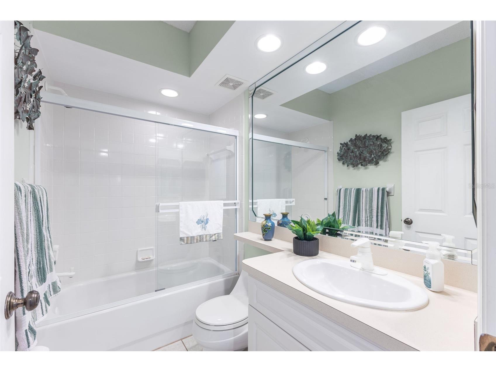 6475 Shoreline Drive #5403 Saint Petersburg FL 33708 TB8485745 image25