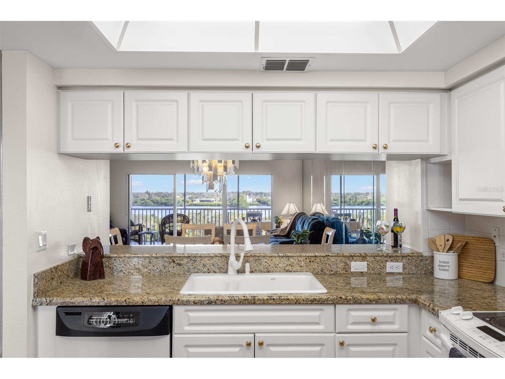 6475 Shoreline Drive #5403 Saint Petersburg FL 33708 TB8485745 image28