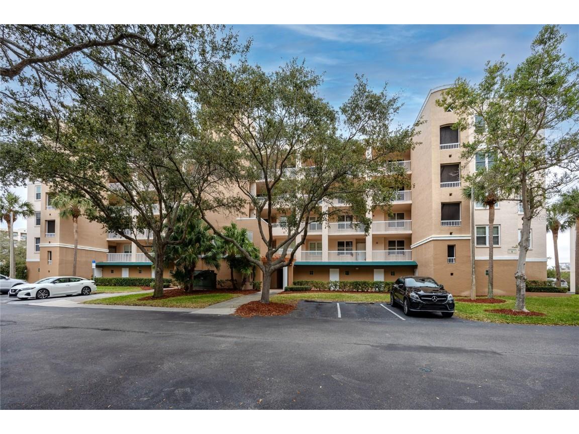 6475 Shoreline Drive #5406 Saint Petersburg FL 33708 - LONG BAYOU & BOCA CIEGA BAY U8227770 image1