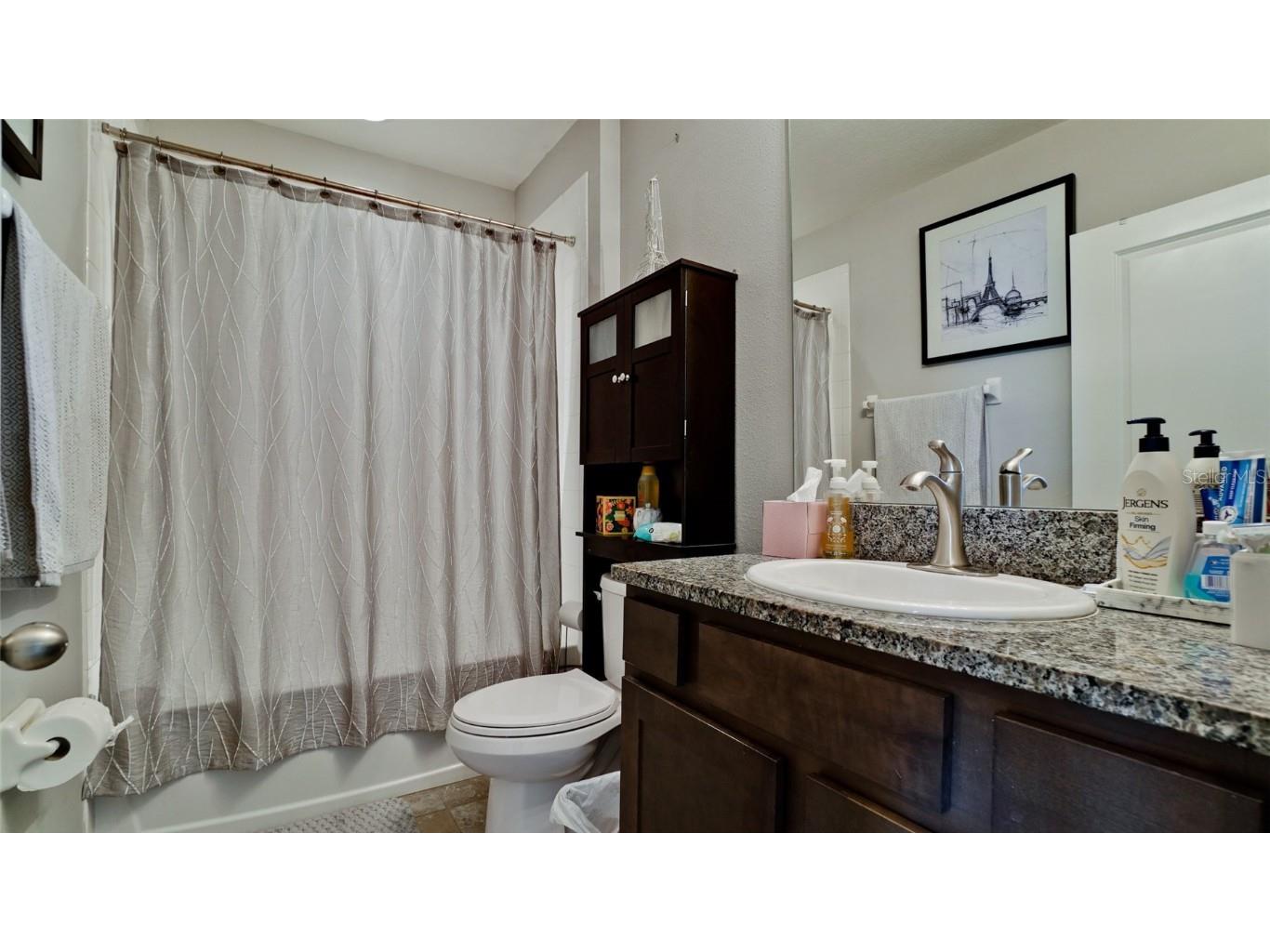 6476 Boxgrove Dr Sarasota FL 34240 A4674413 image32