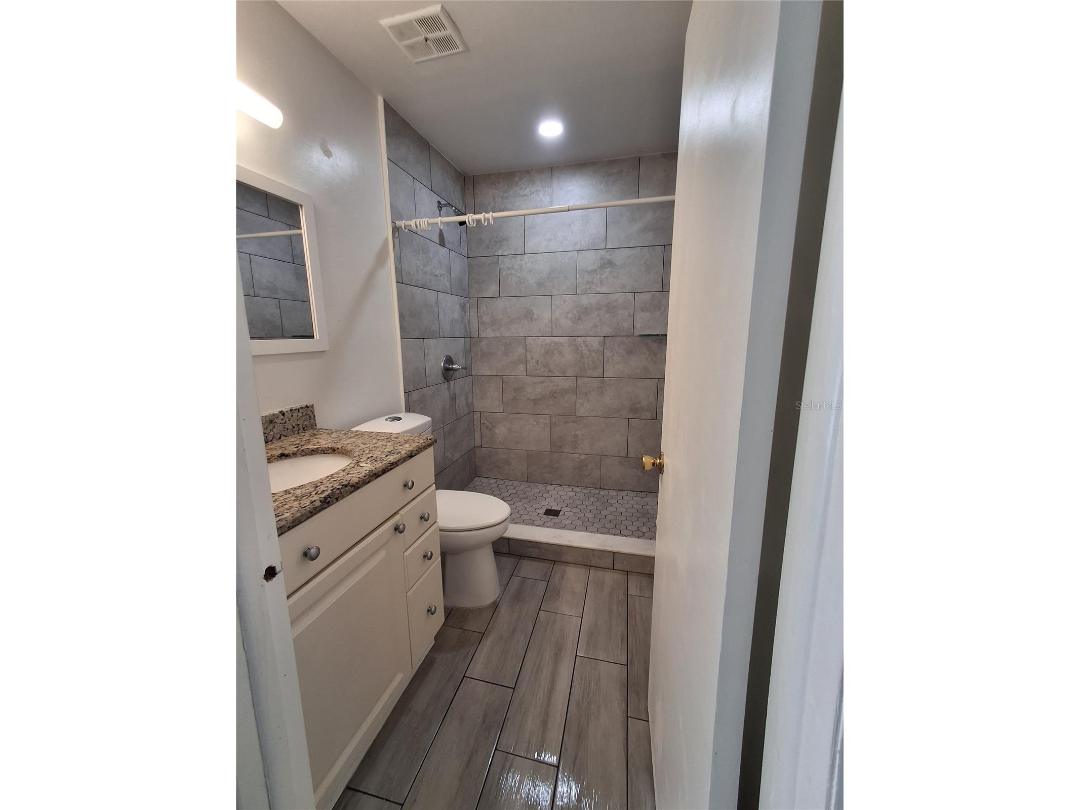 6477 146th Avenue N #B Clearwater FL 33760 TB8460578 image11