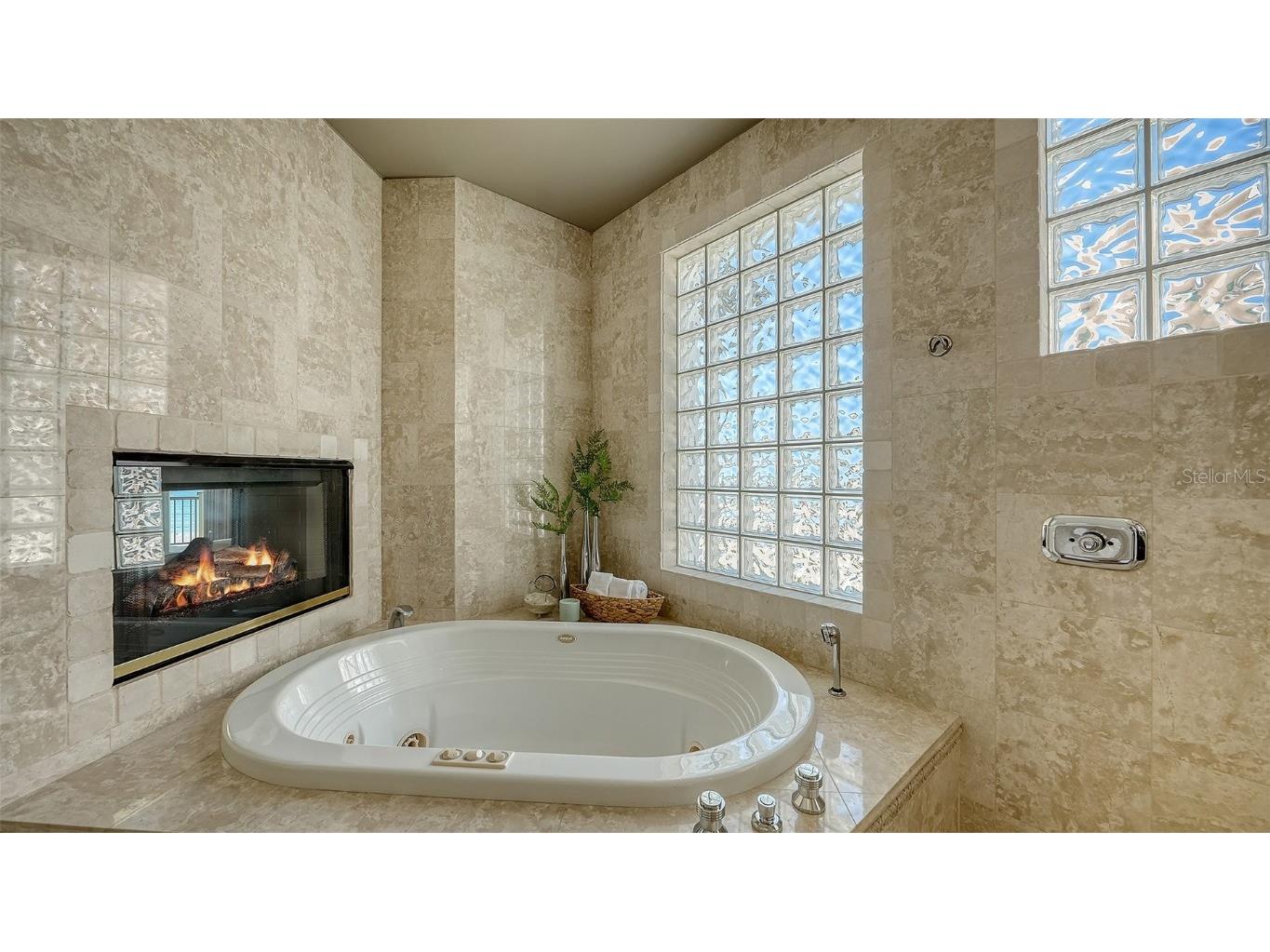 6477 Gulfside Road Longboat Key FL 34228 A4666887 image13