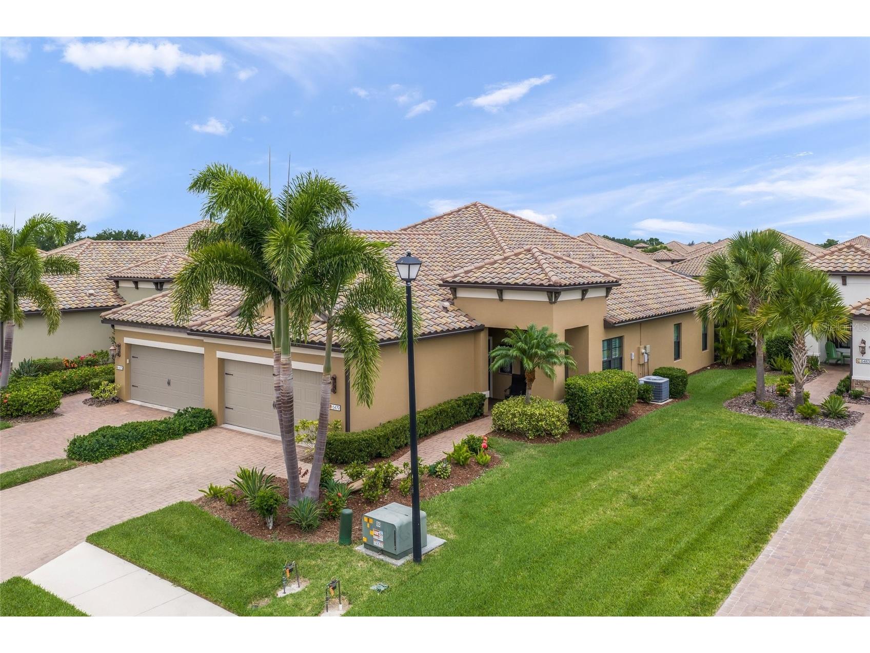 6479 Positano Court Sarasota FL 34243 A4696150 image4