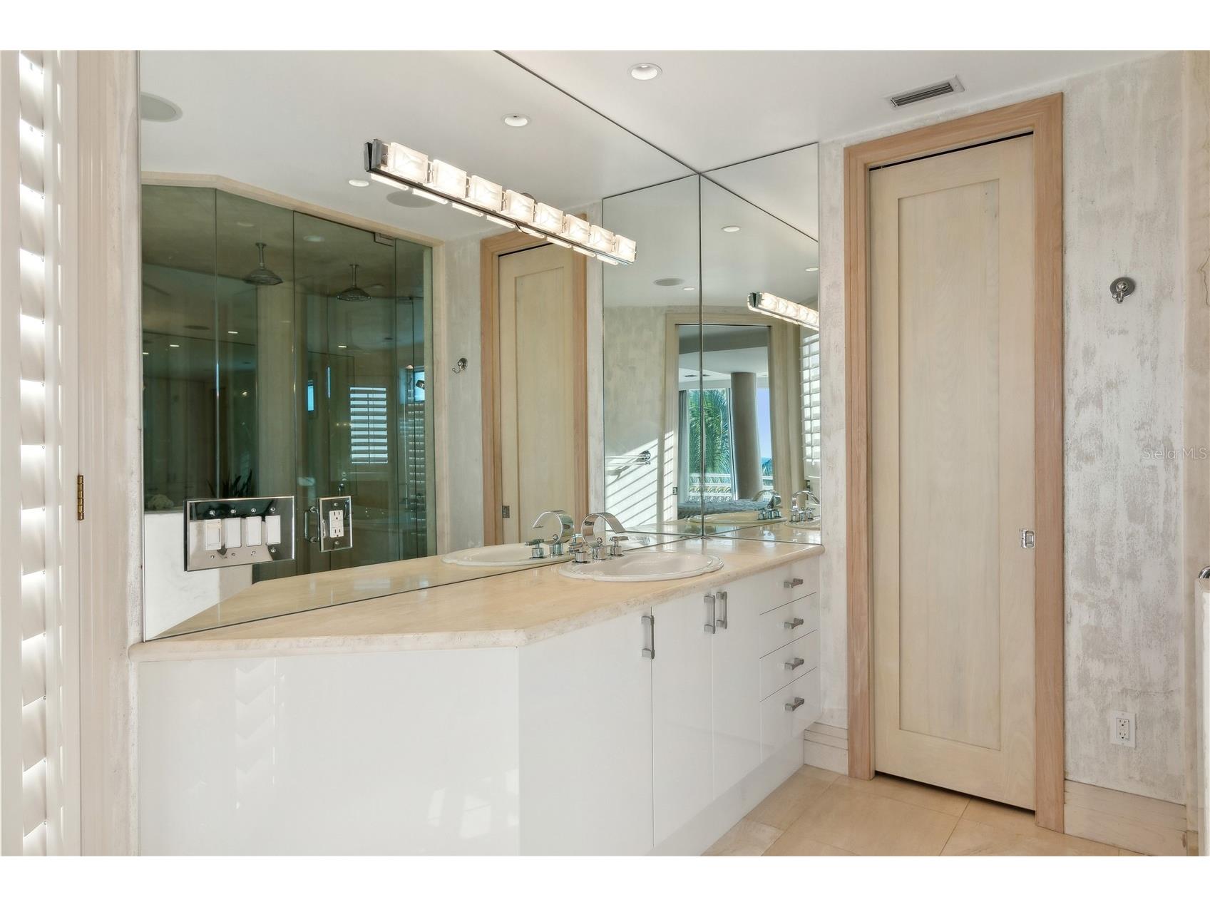 648 Beach Road Sarasota FL 34242 - GULF OF MEXICO A4681541 image21