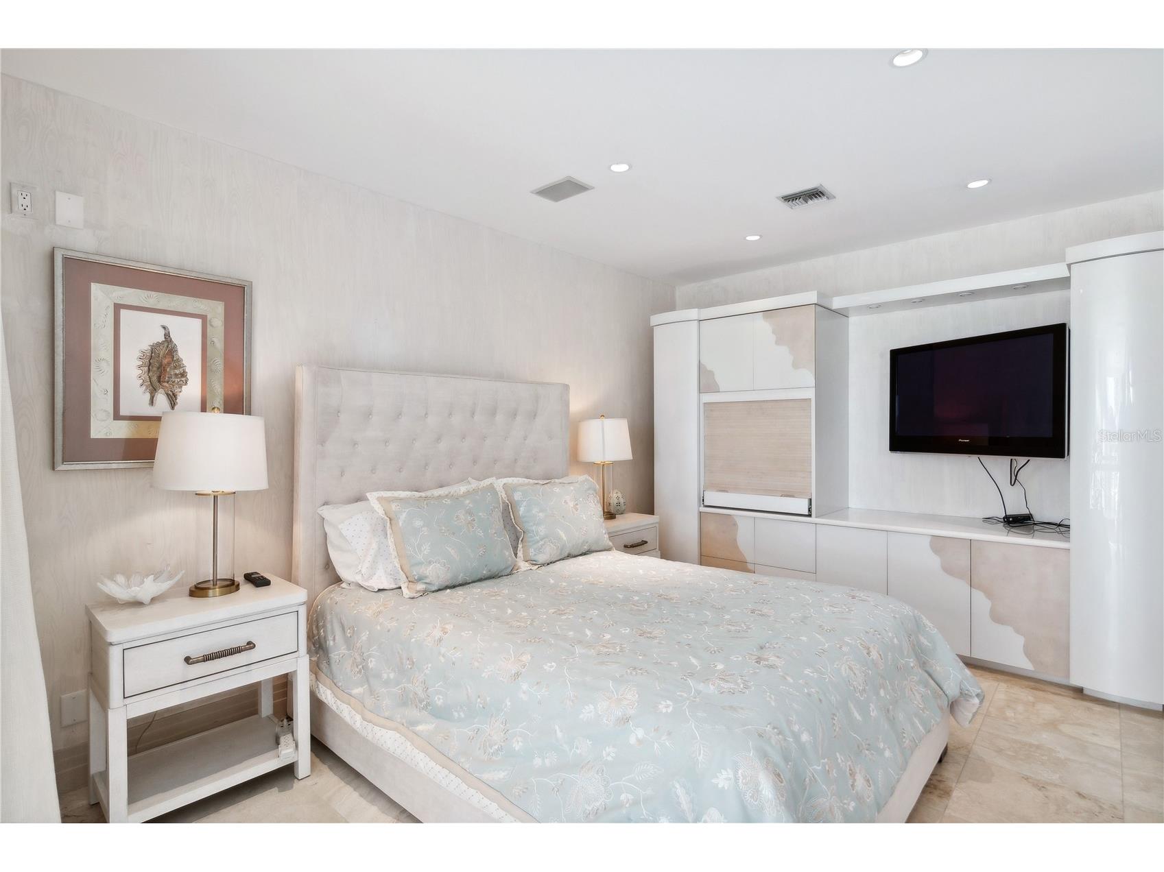 648 Beach Road Sarasota FL 34242 - GULF OF MEXICO A4681541 image23