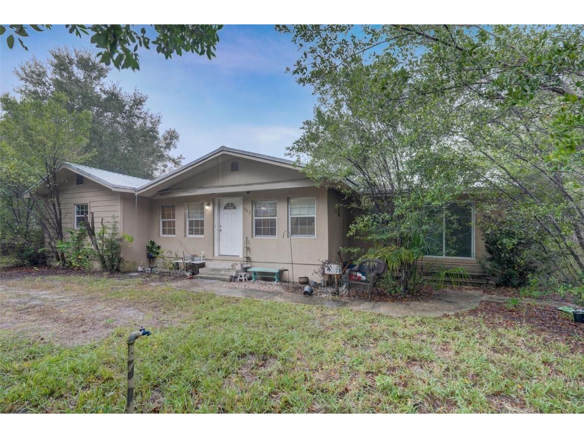 648 Clough Avenue Lake Helen FL 32744 V4932898 image1