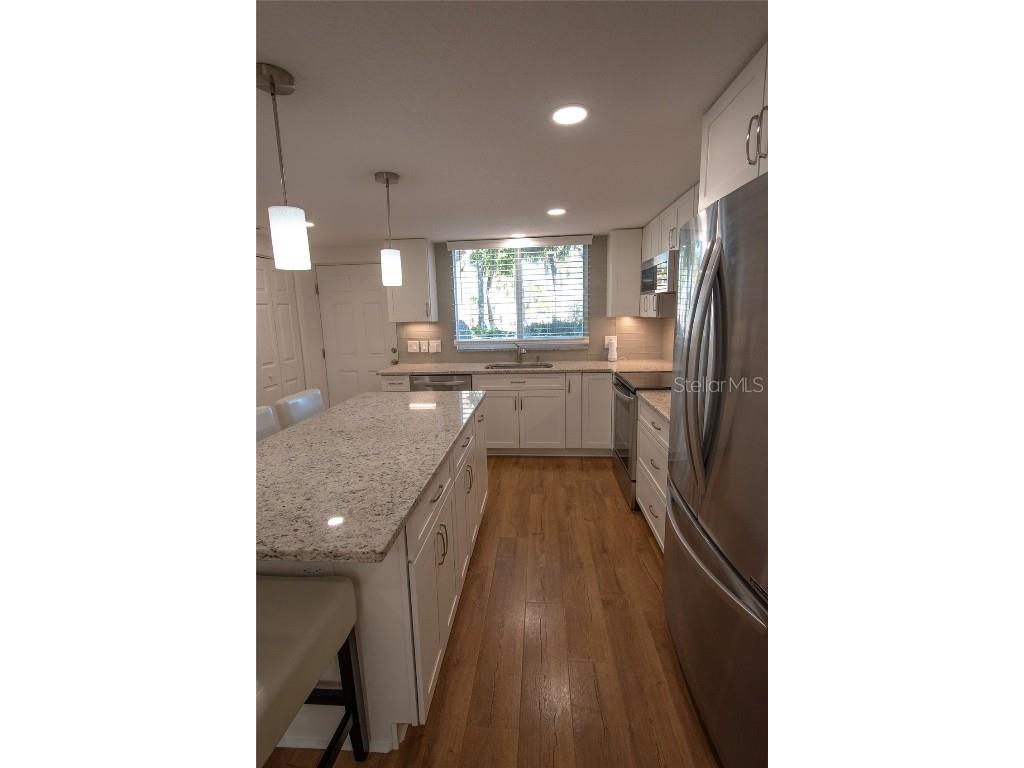 648 Cohen Way Sarasota FL 34236 A4672796 image13