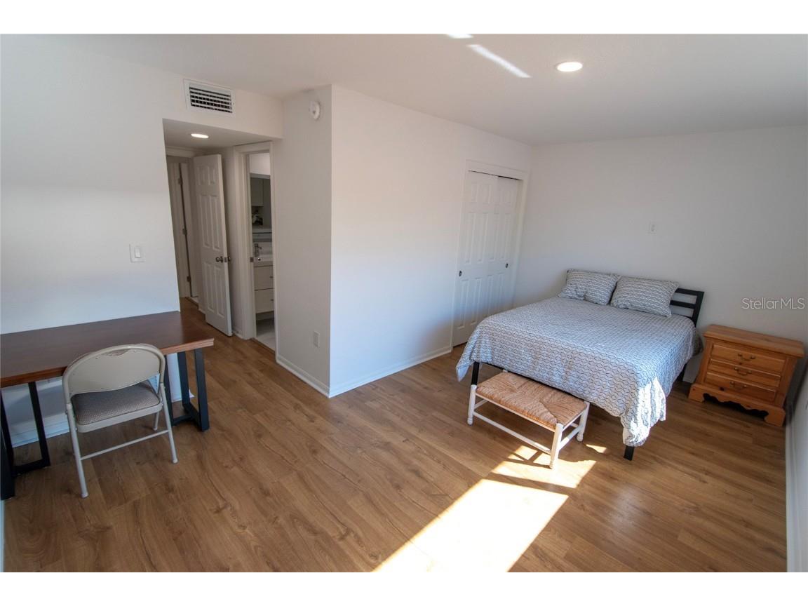 648 Cohen Way Sarasota FL 34236 A4672796 image17