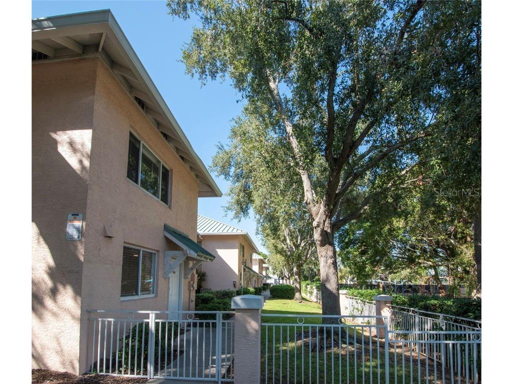 648 Cohen Way Sarasota FL 34236 A4672796 image6