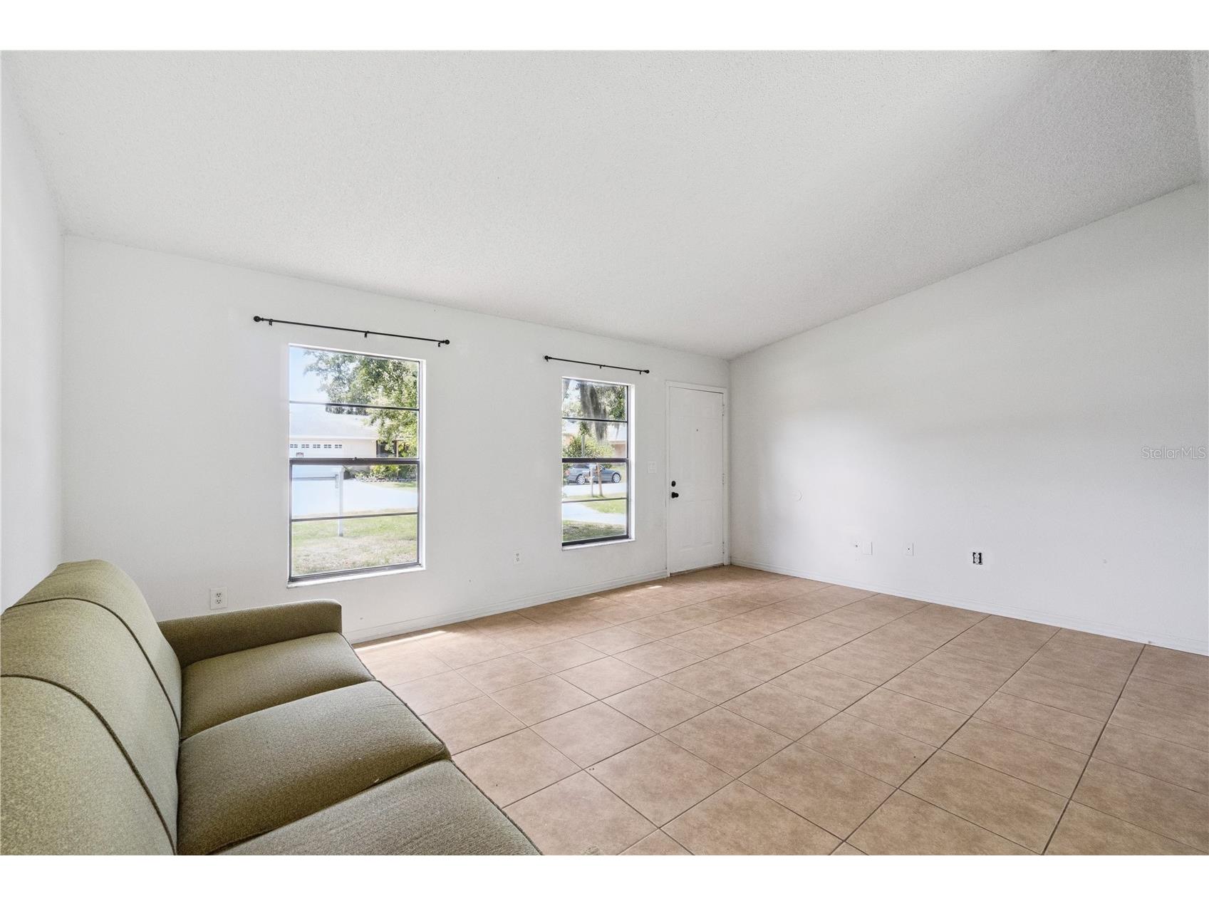 648 Floridian Drive Kissimmee FL 34758 O6410824 image2
