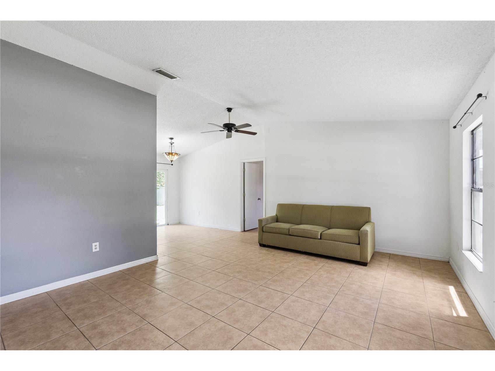 648 Floridian Drive Kissimmee FL 34758 O6410824 image3