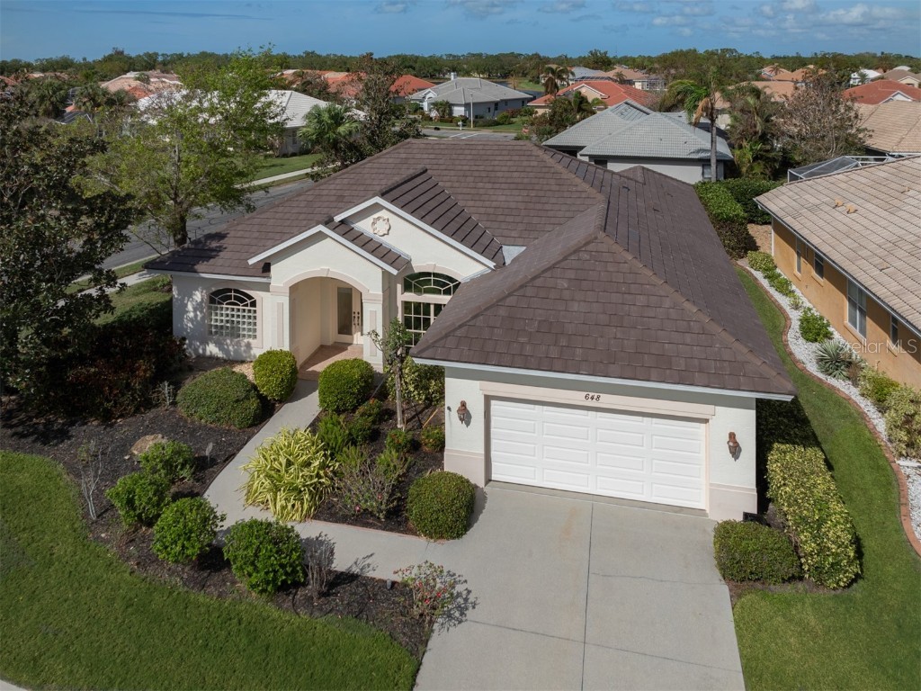 648 Lakescene Drive Venice FL 34293 N6135140 image1