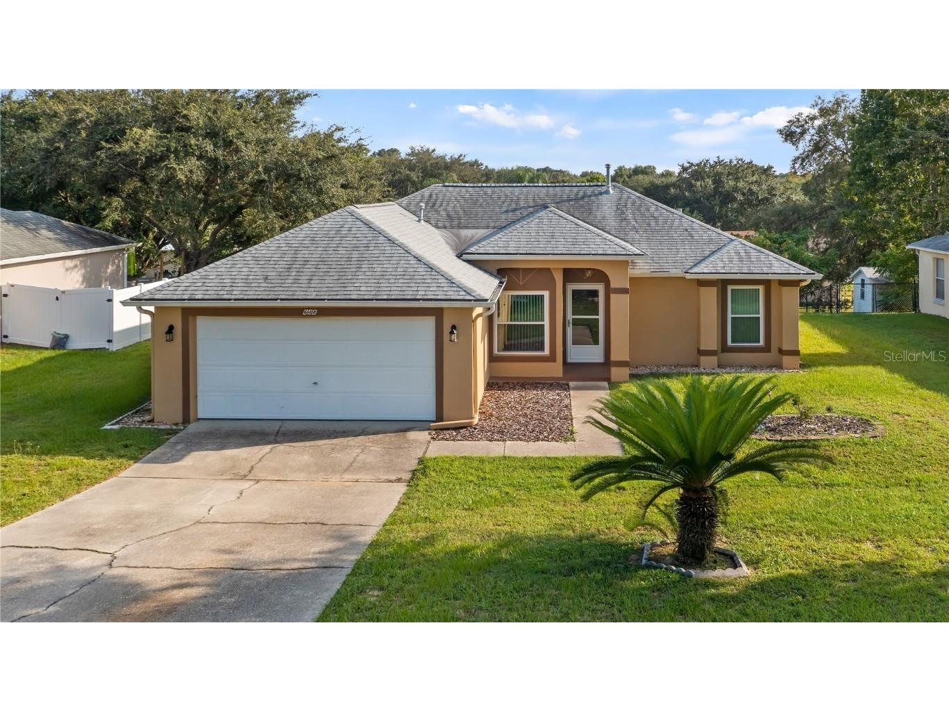 648 Meadow Park Drive Minneola FL 34715 - LAKE MINNEOLA G5073950 image1