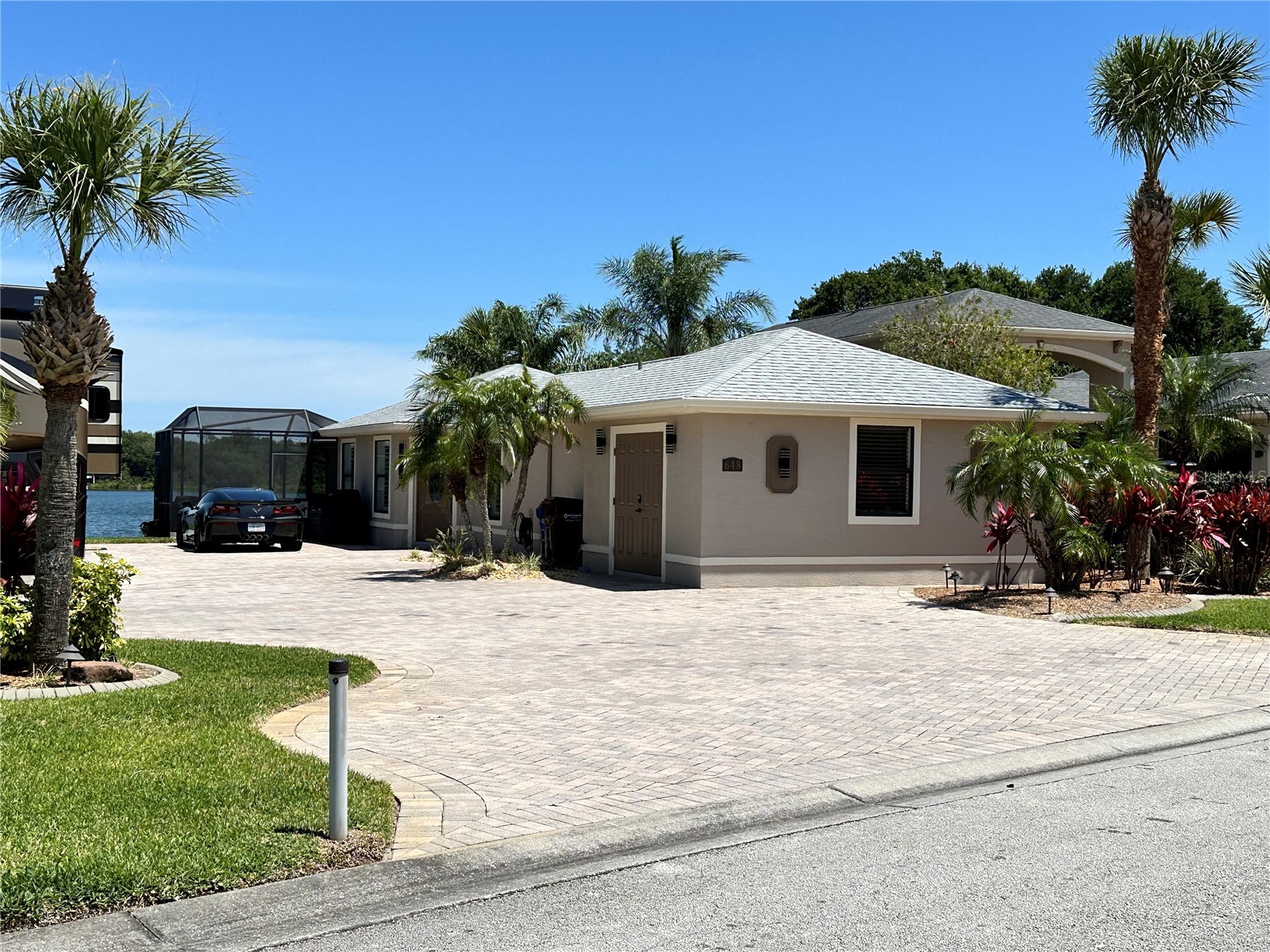 648 Meandering Way Polk City FL 33868 L4955777 image1